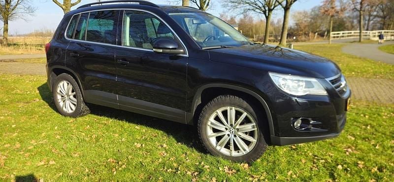 Occasion VW Tiguan Track & Field 200 PK (147 kW) 2009 Zwart (metallic) SUV