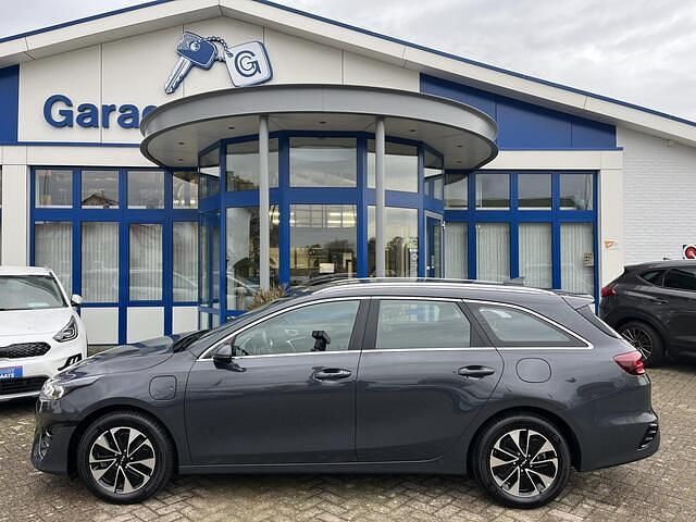 Grijs Gebruikt 2022 Kia Ceed Sportswagon Stationwagen | € 23.450 (Eerlijke prijs) - Afbeelding 1/3