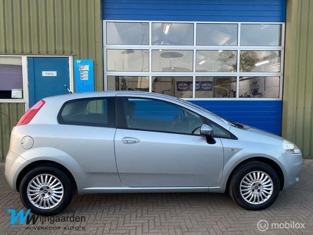 Occasion Fiat Grande Punto Dynamic 77 PK (56 kW) 2007 Grijs Hatchback