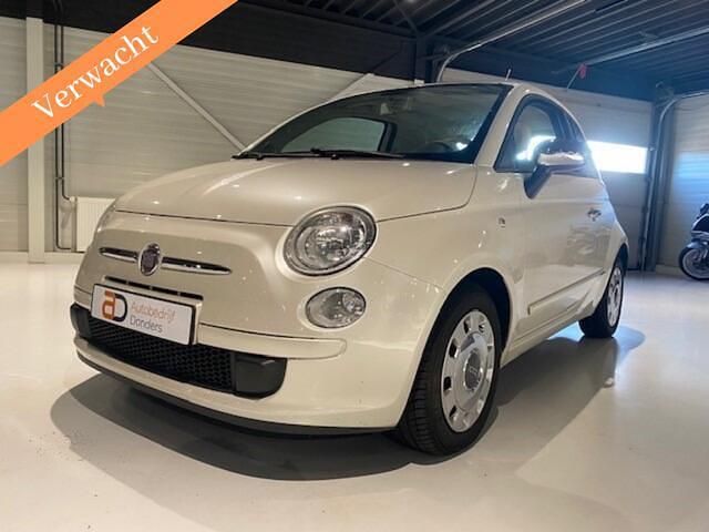 Creme Occasion 2009 Fiat 500 Pop Hatchback | € 7.245 (Duur) - Afbeelding 1/2