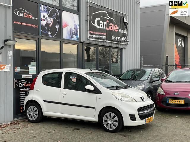Wit Gebruikt 2010 Peugeot 107 Urban Move Hatchback | € 3.550 (Eerlijke prijs) - Afbeelding 1/4
