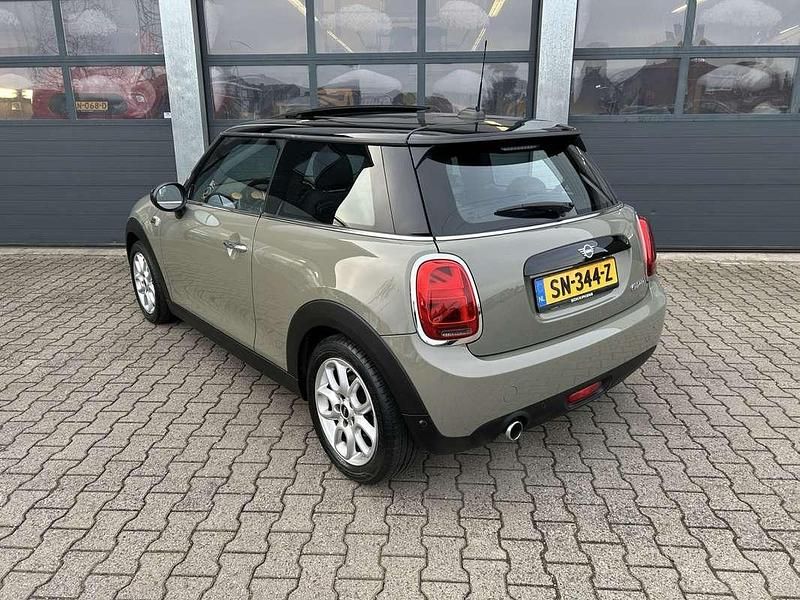 Occasion Mini Cooper 136 PK (100 kW) 2018 Grijs (metallic) Hatchback
