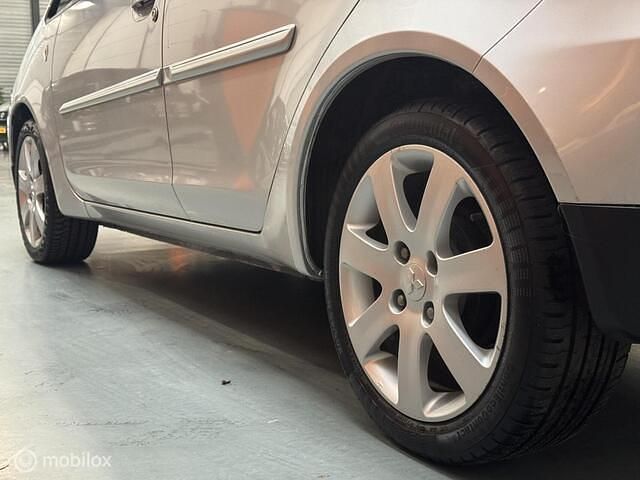 Occasion Mitsubishi Colt Edition 95 PK (69 kW) 2009 Grijs Hatchback