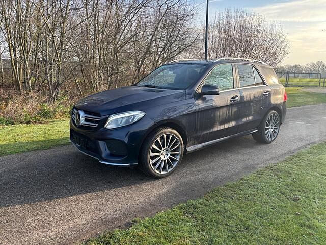 Blauw (metallic) Gebruikt 2015 Mercedes GLE350 AMG Van | € 24.500 (Eerlijke prijs) - Afbeelding 1/4