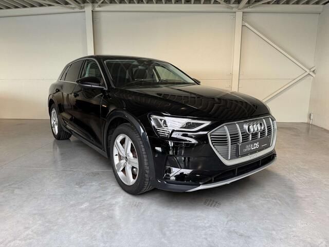 Zwart Gebruikt 2021 Audi e-tron SUV | € 34.900 (Goede deal) - Afbeelding 1/4