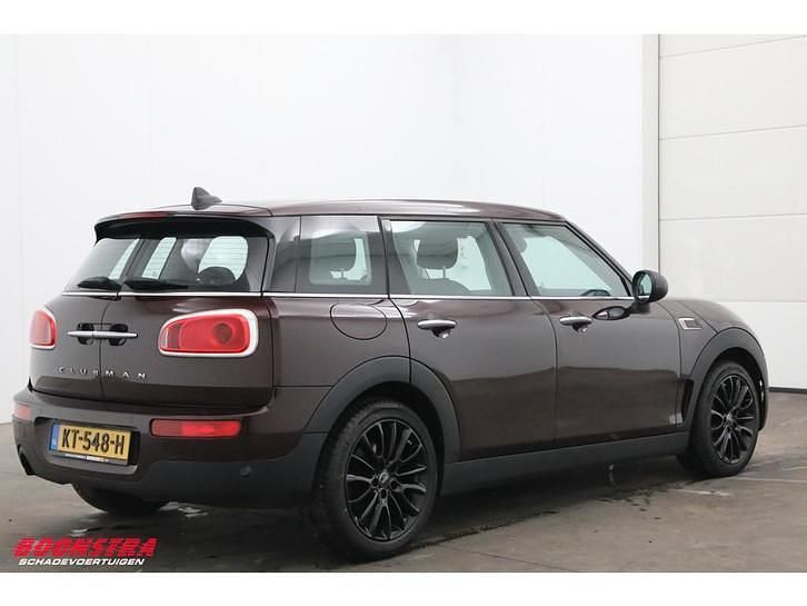 Occasion Mini One Clubman Business 102 PK (75 kW) 2016 Rood (metallic) Stationwagen