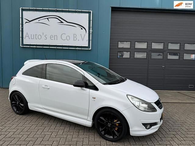 Wit Occasion 2008 Opel Corsa Enjoy Hatchback | € 2.850 (Eerlijke prijs) - Afbeelding 1/4