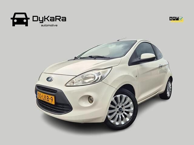 Wit Occasion 2010 Ford Ka Titanium X Hatchback | € 2.545 (Eerlijke prijs) - Afbeelding 1/4