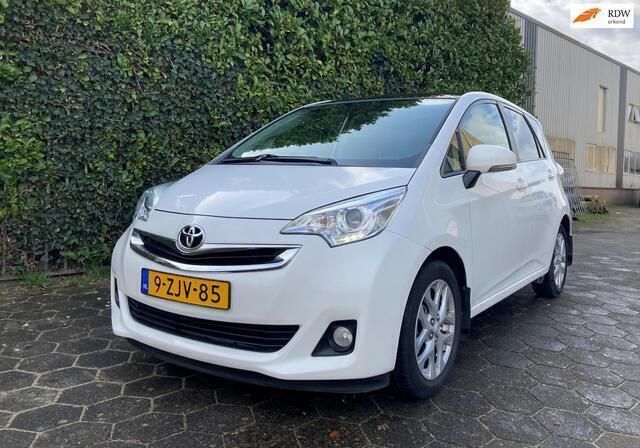 Wit Gebruikt 2015 Toyota Verso-S Trend MPV | € 9.950 (Super prijs) - Afbeelding 1/4