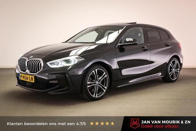 Zwart Gebruikt 2021 BMW 118 Executive Hatchback | € 27.400 (Eerlijke prijs) - Afbeelding 1/4