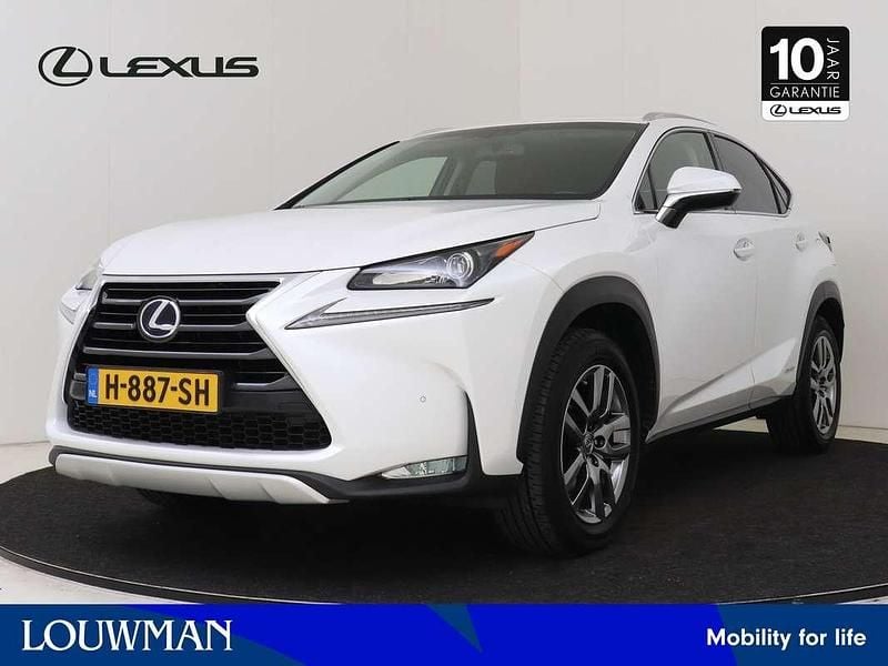 Wit Occasion 2017 Lexus NX300h Luxury Line SUV | € 30.950 (Eerlijke prijs) - Afbeelding 1/4