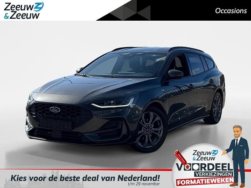 Grijs Gebruikt 2023 Ford Focus ST-Line X Stationwagen | € 22.930 (Eerlijke prijs) - Afbeelding 1/4