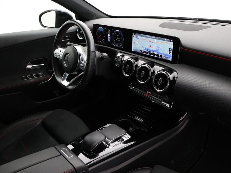 Occasion Mercedes A200 AMG 163 PK (119 kW) 2019 Grijs Hatchback