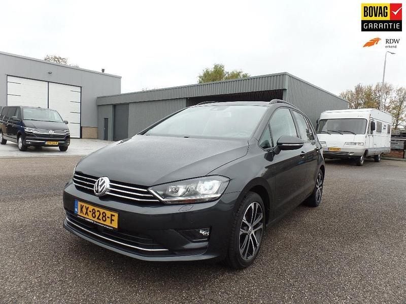 Zwart Gebruikt 2016 VW Golf Sportsvan S MPV | € 15.851 (Eerlijke prijs) - Afbeelding 1/4