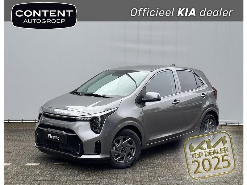 Adventurous green (groen metallic) Nieuw 2024 Kia Picanto 4 Hatchback | € 22.340 (Eerlijke prijs) - Afbeelding 1/4