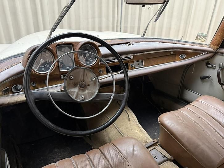 Occasion Mercedes W111 SE 120 PK (88 kW) 1962 Beige