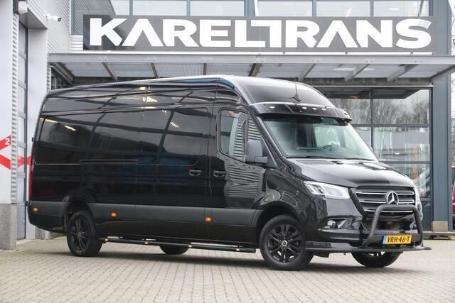 Zwart Gebruikt 2022 Mercedes Sprinter Van | € 62.950 - Afbeelding 1/4