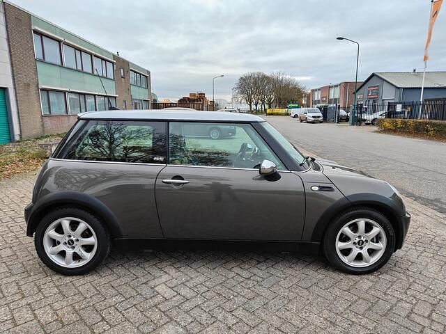 Occasion Mini ONE 90 PK (66 kW) 2006 Grijs (metallic) Hatchback