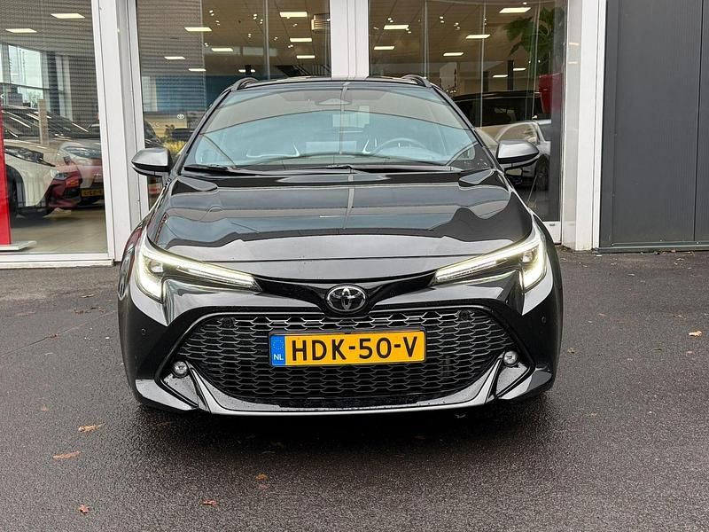 Occasion Toyota Corolla Hybrid Plus 2025 Zwart Stationwagen