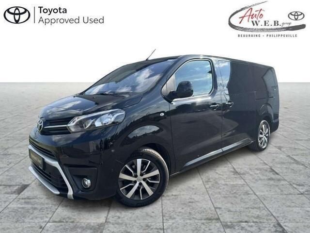 Zwart Occasion 2022 Toyota Verso MPV | € 41.995 - Afbeelding 1/4