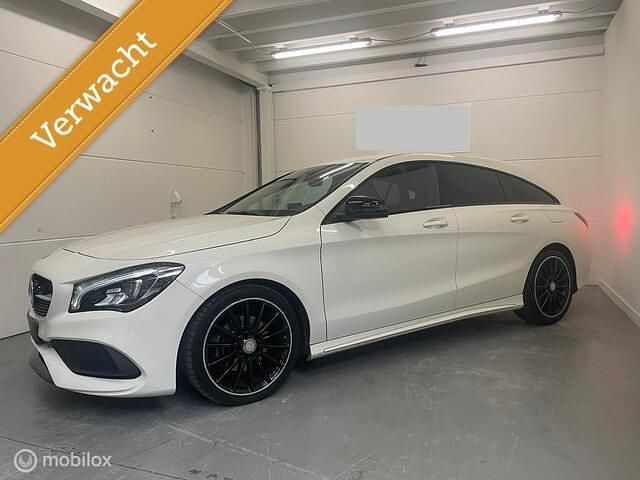 Wit Gebruikt 2016 Mercedes CLA180 Shooting Brake AMG Stationwagen | € 19.950 (Iets duurder) - Afbeelding 1/4