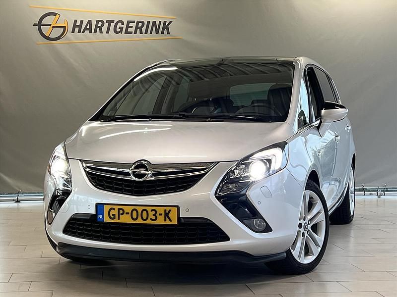 Grijs (metallic) Occasion 2015 Opel Zafira Tourer Cosmo MPV | € 13.925 (Eerlijke prijs) - Afbeelding 1/3