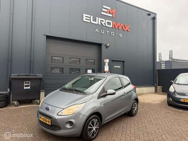 Grijs Gebruikt 2011 Ford Ka Hatchback | € 2.649 (Eerlijke prijs) - Afbeelding 1/4