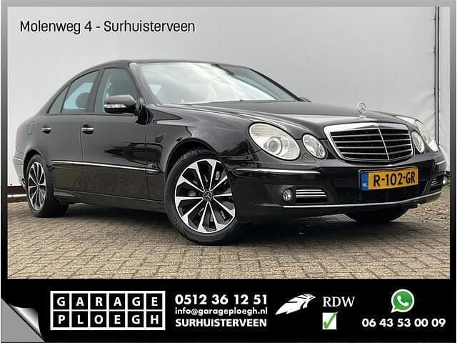 Zwart Gebruikt 2007 Mercedes E230 Avantgarde Sedan | € 7.700 - Afbeelding 1/4