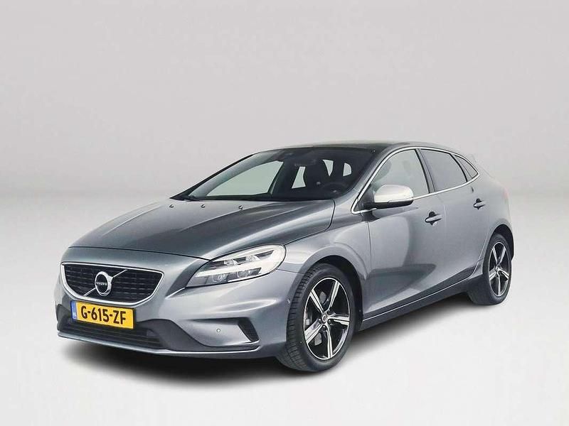 Grijs Gebruikt 2020 Volvo V40 Stationwagen | € 22.995 - Afbeelding 1/4