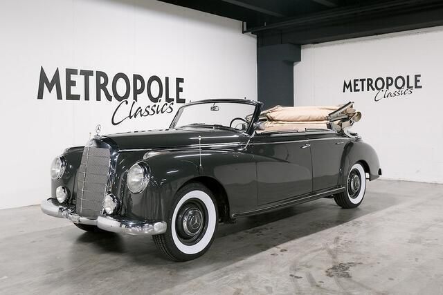Grijs Gebruikt 1953 Mercedes 300 Cabriolet | € 165.000 - Afbeelding 1/4