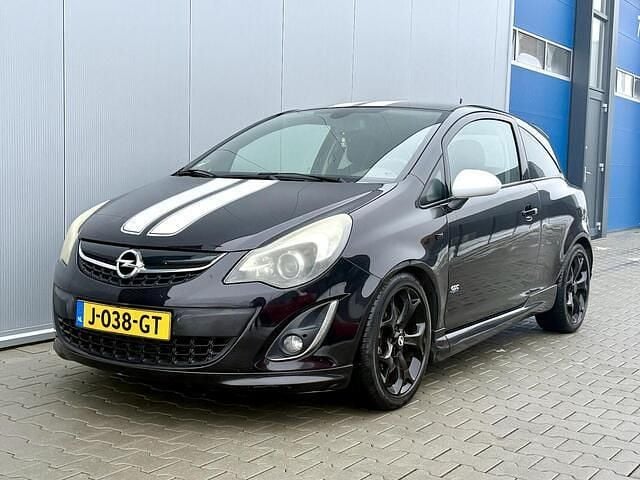 Zwart Occasion 2011 Opel Corsa OPC Hatchback | € 4.995 (Eerlijke prijs) - Afbeelding 1/4