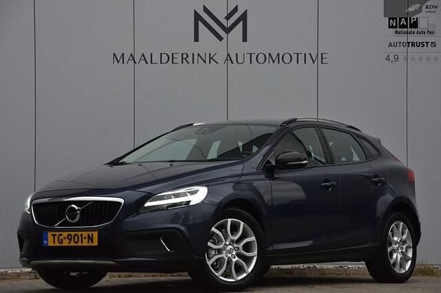 Blauw Gebruikt 2016 Volvo V40 CC Summum Stationwagen | € 14.990 (Eerlijke prijs) - Afbeelding 1/4