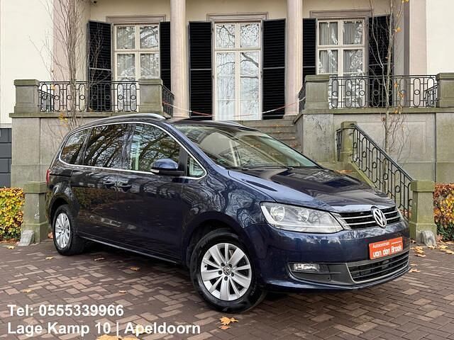 Blauw (metallic) Occasion 2012 VW Sharan Highline MPV | € 14.445 (Eerlijke prijs) - Afbeelding 1/4