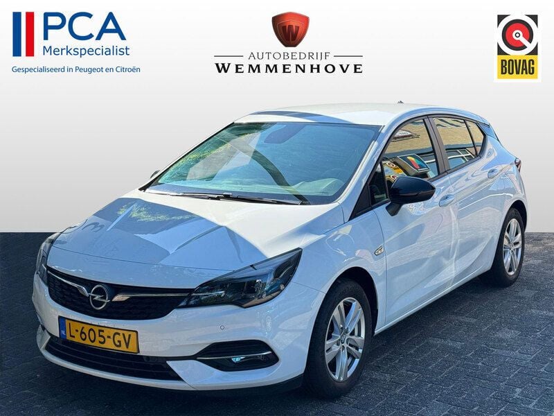 Wit Gebruikt 2021 Opel Astra Business Edition Hatchback | € 13.845 (Eerlijke prijs) - Afbeelding 1/4