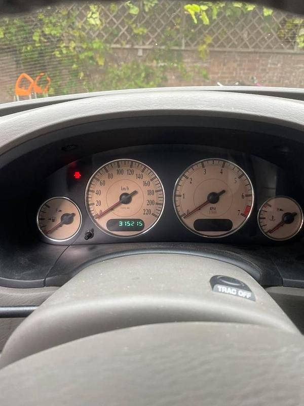 Gebruikt 2006 Chrysler Grand Voyager MPV | € 2.250 (Goede deal) - Afbeelding 1/4