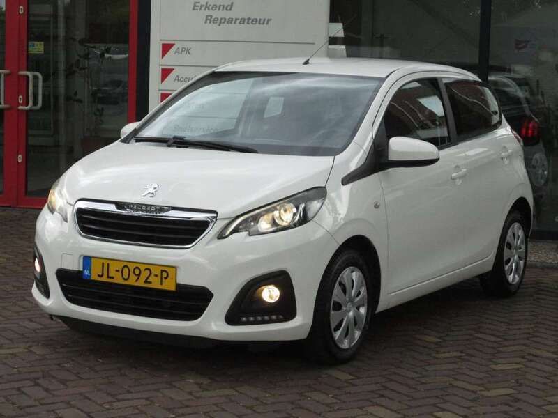 Wit Gebruikt 2016 Peugeot 108 Active Hatchback | € 7.950 (Eerlijke prijs) - Afbeelding 1/4