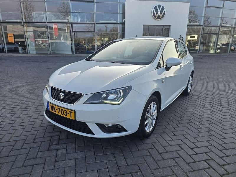 Wit Occasion 2016 Seat Ibiza Style Hatchback | € 7.490 (Eerlijke prijs) - Afbeelding 1/4