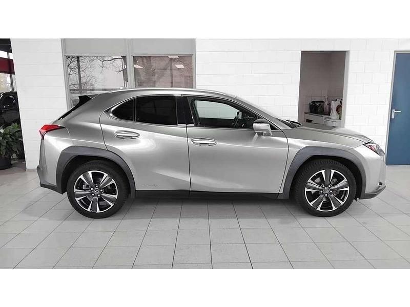 Occasion Lexus UX 250h Luxury Line 184 PK (135 kW) 2019 Grijs SUV