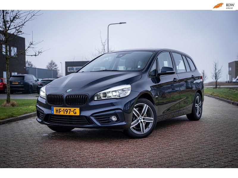 Blauw Occasion 2015 BMW 220 Sport Line Stationwagen | € 14.900 (Eerlijke prijs) - Afbeelding 1/4