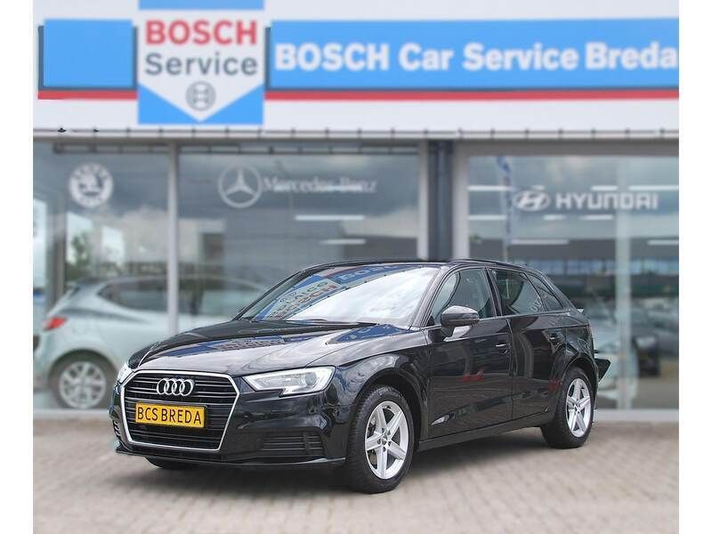 Zwart Gebruikt 2019 Audi A3 Sportback Proline Hatchback | € 15.950 (Goede deal) - Afbeelding 1/4