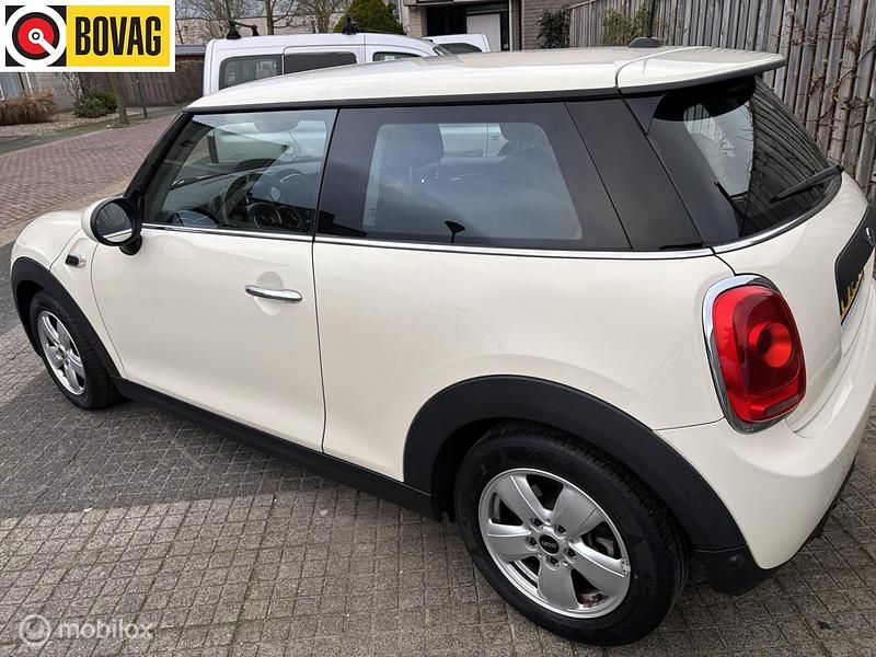 Occasion Mini Cooper Business 102 PK (75 kW) 2019 Wit Hatchback