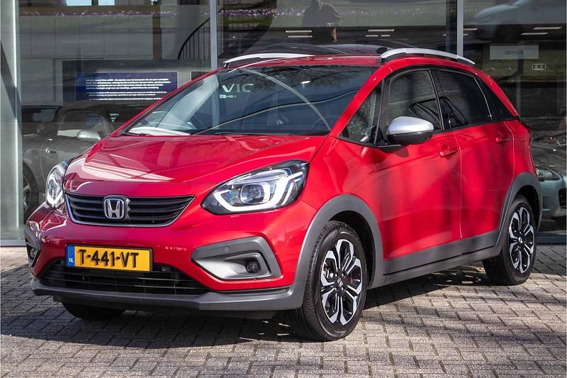 Rood Gebruikt 2023 Honda Jazz Hatchback | € 21.950 (Eerlijke prijs) - Afbeelding 1/4