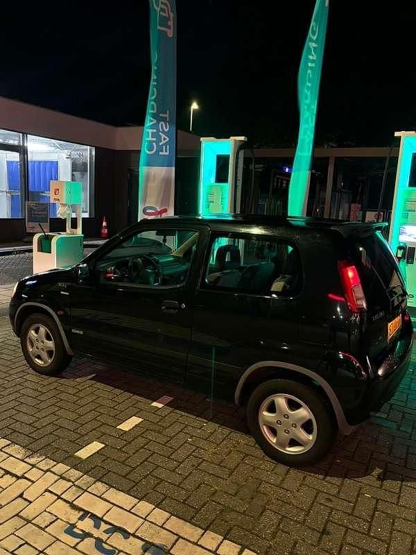 Occasion Suzuki Ignis 83 PK (61 kW) 2003 Zwart Hatchback