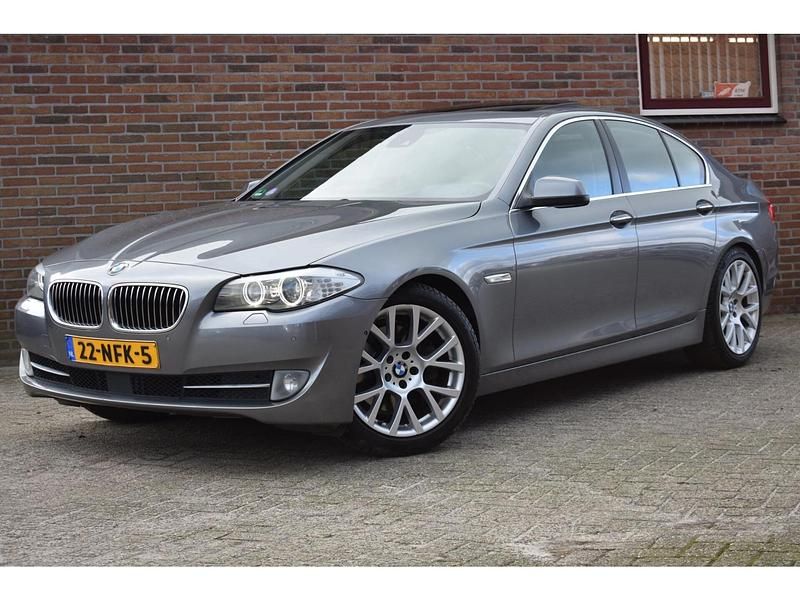 Grijs Gebruikt 2010 BMW 535 Executive Sedan | € 6.950 - Afbeelding 1/4