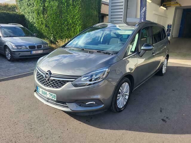 Grijs Gebruikt 2017 Opel Zafira MPV | € 15.750 (Eerlijke prijs) - Afbeelding 1/4
