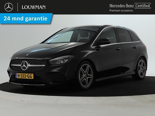 Zwart, metallic lak Gebruikt 2020 Mercedes B180 Business MPV | € 27.950 (Iets duurder) - Afbeelding 1/4