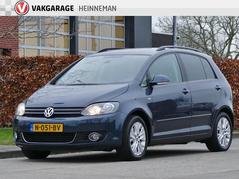 Blauw Occasion 2021 VW Golf Plus Cross Comfortline MPV | € 11.950 (Eerlijke prijs) - Afbeelding 1/4