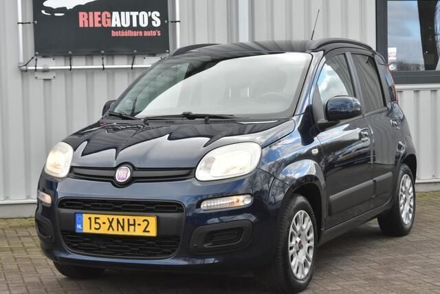 Blauw Gebruikt 2012 Fiat Panda Lounge Hatchback | € 2.950 (Goede deal) - Afbeelding 1/4