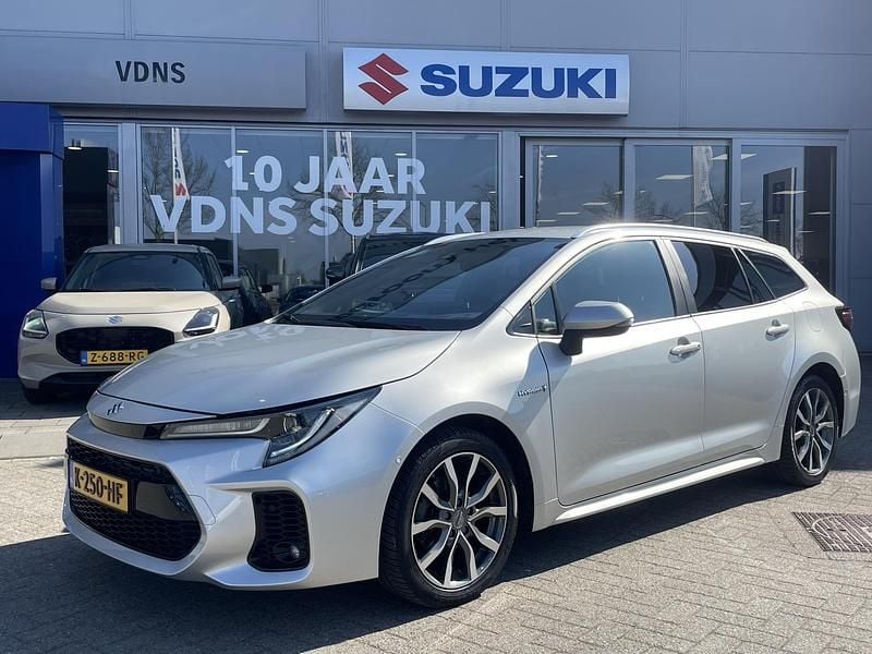 Grijs Occasion 2021 Suzuki Swace Style Stationwagen | € 22.950 (Eerlijke prijs) - Afbeelding 1/4