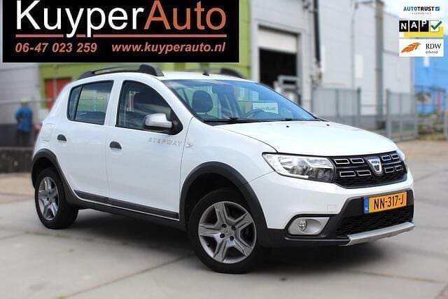 Wit Gebruikt 2017 Dacia Sandero Stepway Hatchback | € 8.950 (Eerlijke prijs) - Afbeelding 1/4
